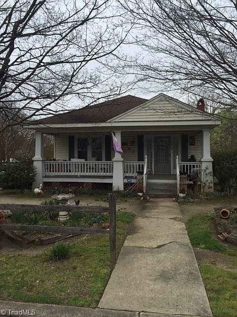 1st image of 812 Elwell Ave
