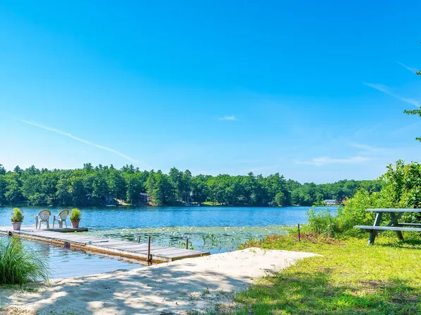 165 Calef Highway, Lee, NH 03861