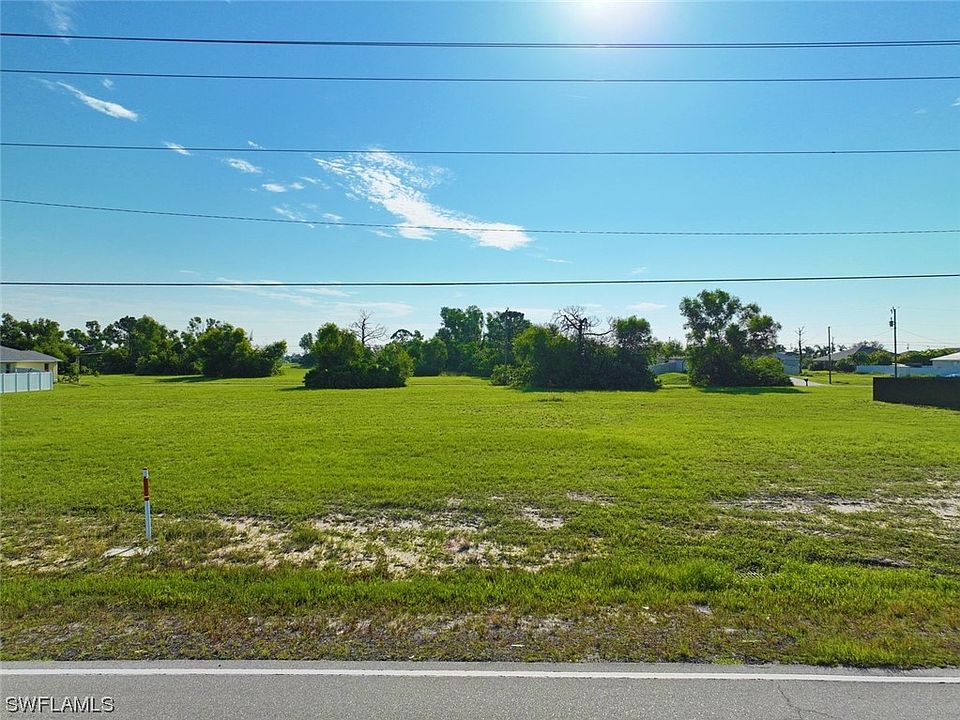 1st image of 1407 Chiquita Blvd N