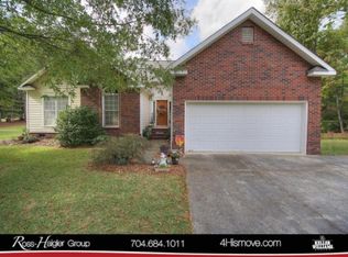 216 Todd Cir, Wingate, NC 28174