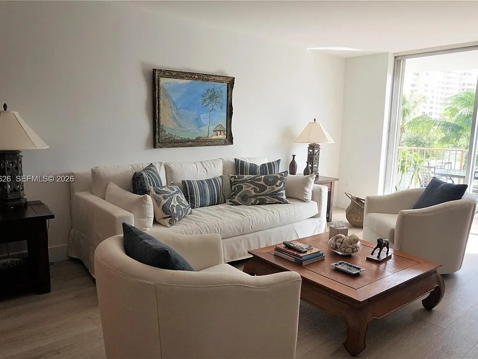 210 Sea View Dr #408