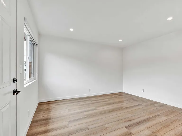 2033 Harbor Blvd #2034 — Photo 14