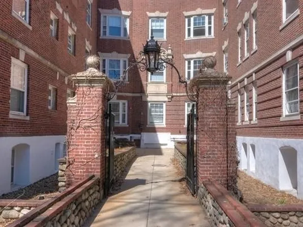 35 Lee St APT 11, Cambridge, MA 02139
