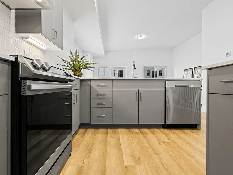 NorthWest TownHomes — Photo 12
