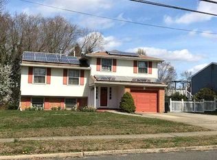 5 Parkview Rd, Stratford, NJ 08084