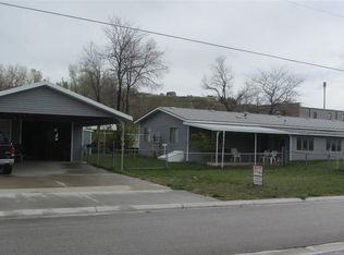 104 S 7th St, Sinclair, WY 82334