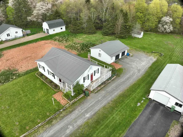 343 Salmon River Rd, Colchester, NS B6L 4E6