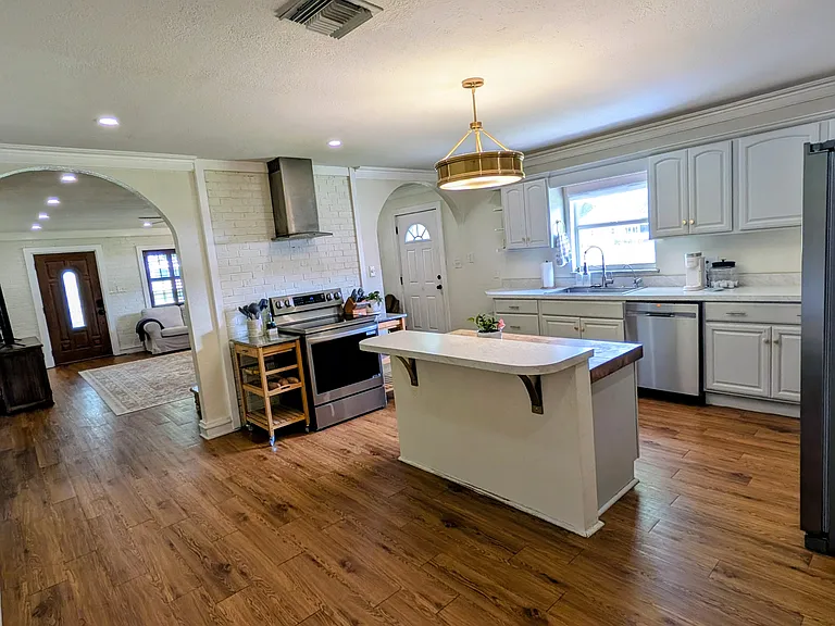 5740 Floy Dr — Photo 20