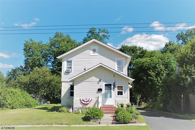 1st image of 14 Hicks Ave