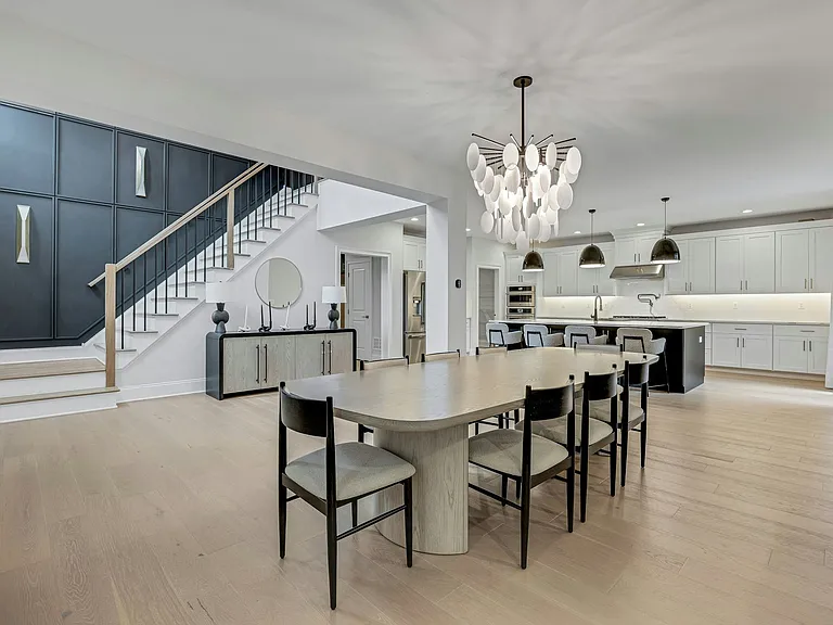 63 Samuel Way — Photo 12