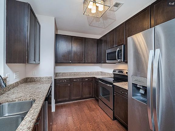 4th image of 601 Finsbury St APT 301