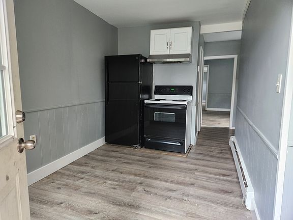 4th image of 818 Bedford St #2
