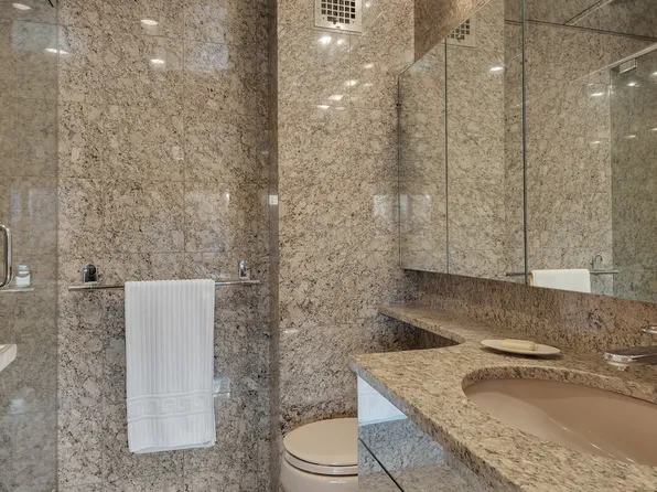 80 Central Park West image 17 of 18