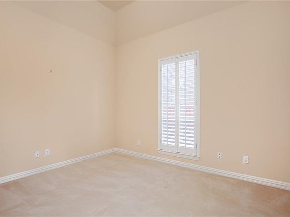 5th image of 1328 Gladewater Dr