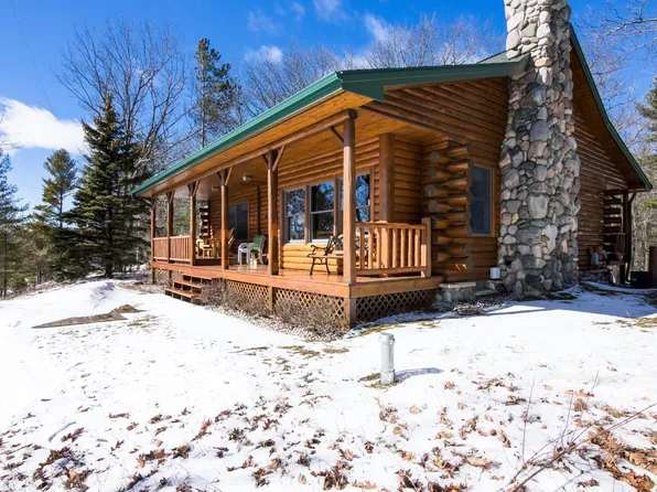 4339 N Scenic Hwy, Honor, MI 49640