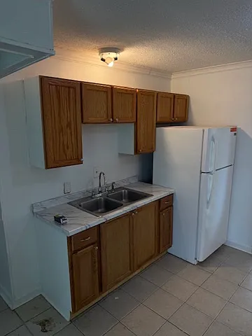 3 bed, 962 sqft, $1,400 — Photo 3