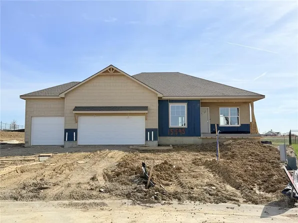 15595 N Sheridan Ct, Basehor, KS 66007