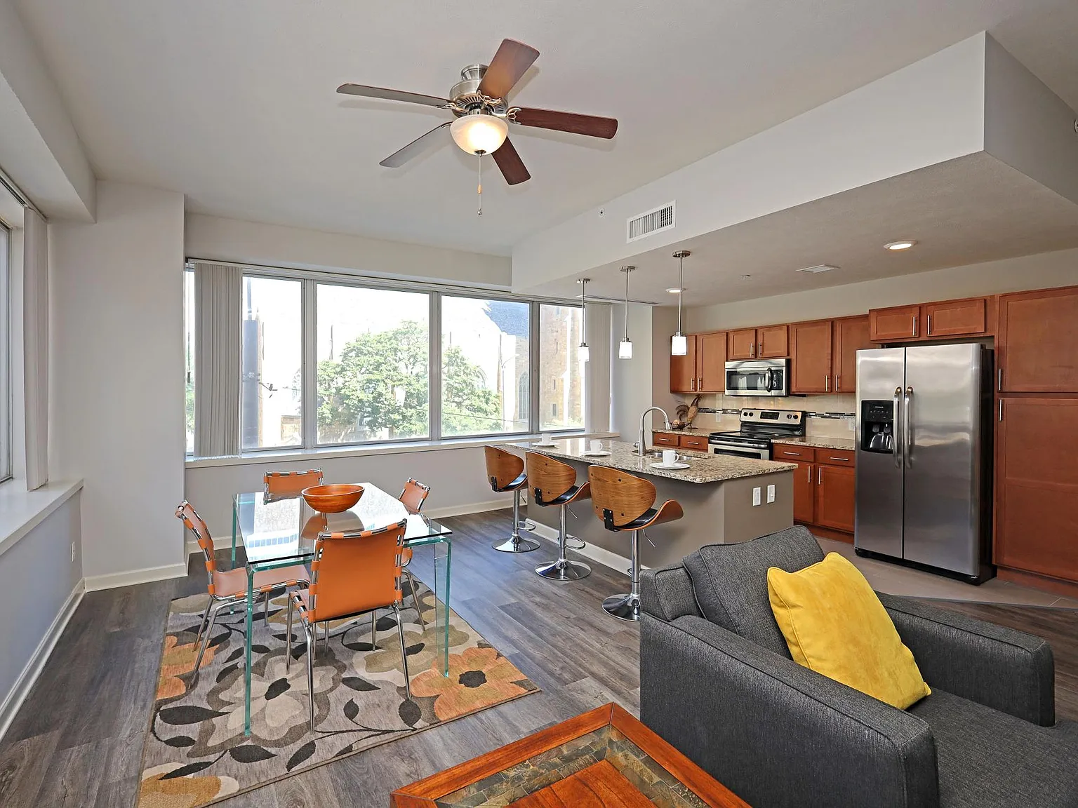 Residences at 1717 — Photo 4
