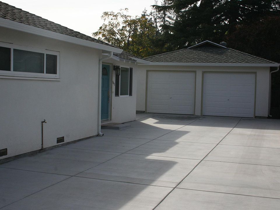 1st image of 842 Lewis Ave