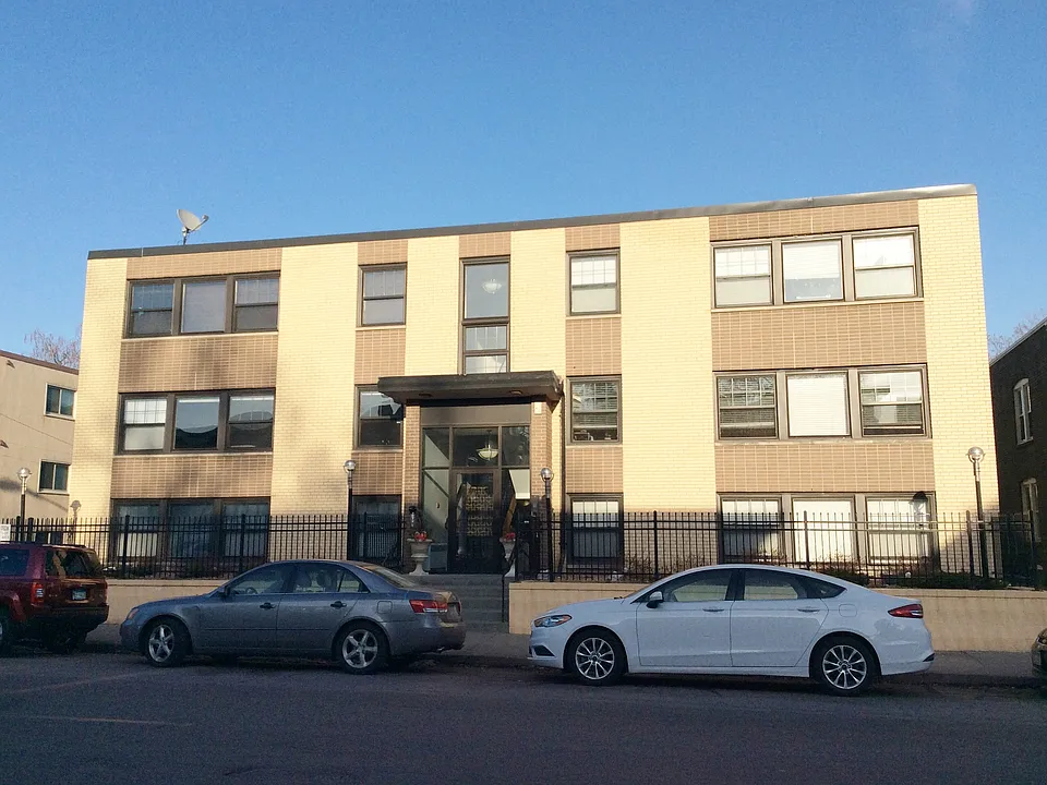 3019 Bryant Ave S #103