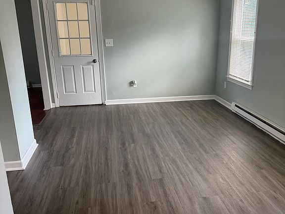 2nd image of 85 Stillson Rd