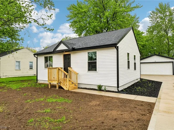 38849 Adkins Rd, Willoughby, OH 44094