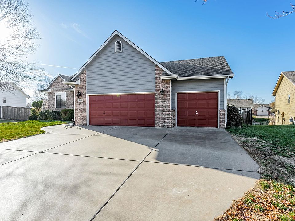 2101 E Brookstone St Derby KS 67037 Zillow