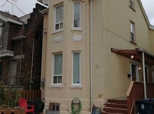 91 Lippincott St, Toronto, ON M5S 2P2