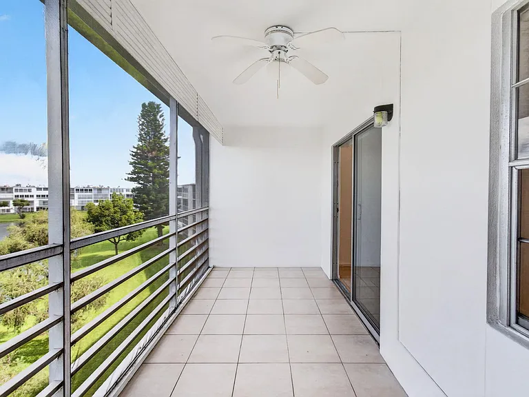 4028 Hythe Pl #B — Photo 51