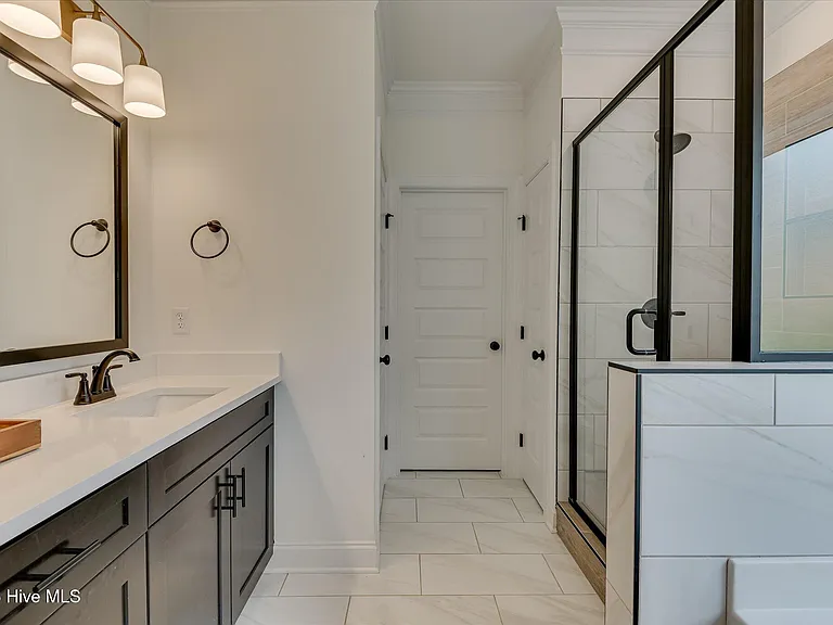 2049 Warbler Dr — Photo 27