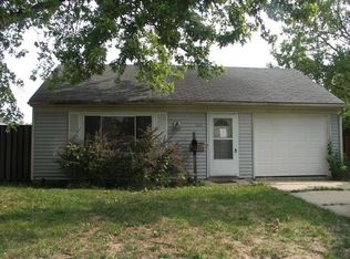 136 Braeburn Dr, Montgomery, IL 60538