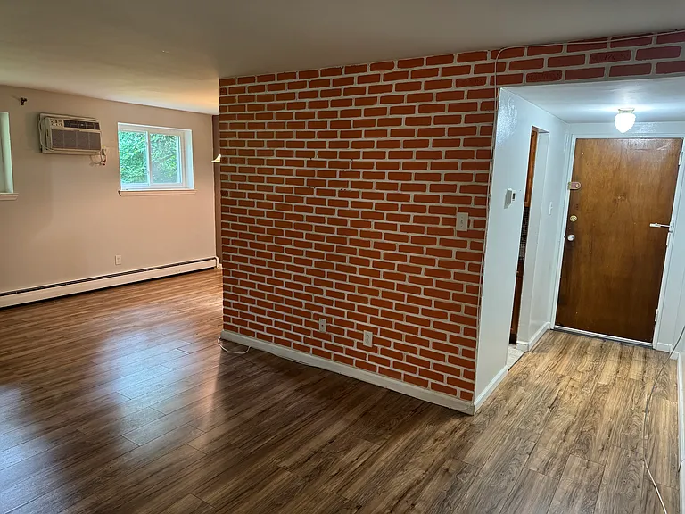 110 Byberry Rd #O7 — Photo 2