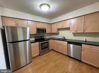 208 Valley Pl, Wayne, PA 19087