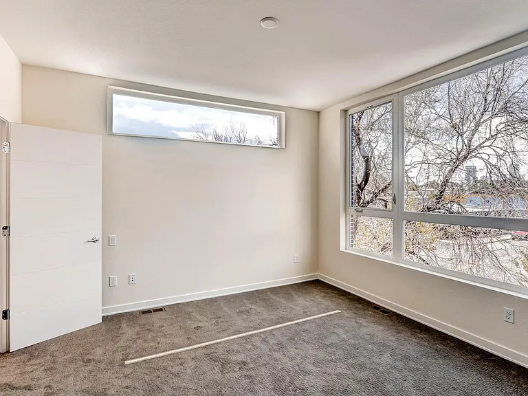 3415 Larimer St #101 — Photo 16