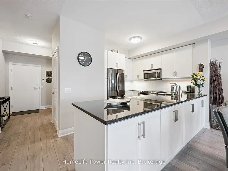 1 Hurontario St #1201 — Photo 17