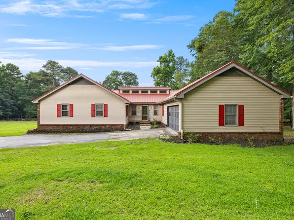 217 Lynn Dr, Fayetteville, GA 30215