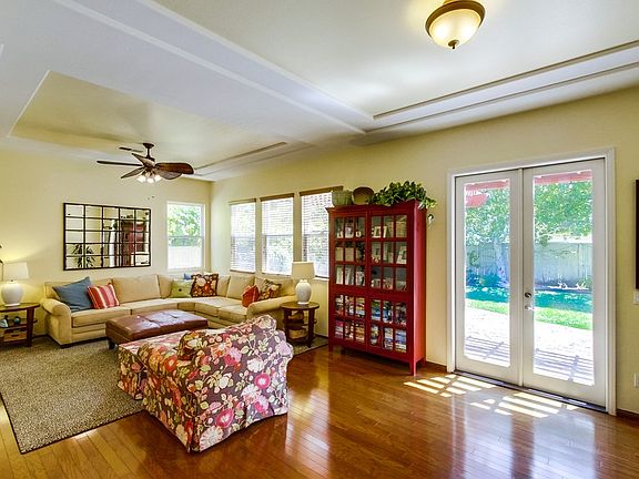 3rd image of 7648 Mona Ln