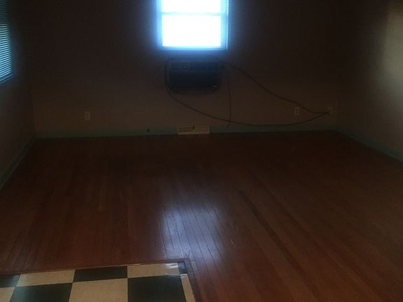 4th image of 1009 Dellwood Dr