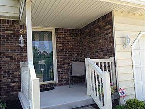 3rd image of 31 Crownland Cir