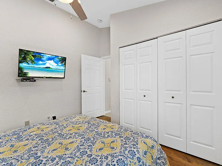 8050 Aberdeen Dr #202 — Photo 29