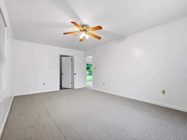1416 Palm Blvd S — Photo 18
