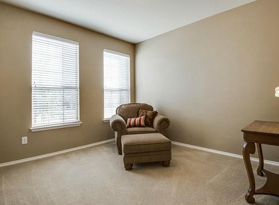5th image of 2705 Indian Oak Dr