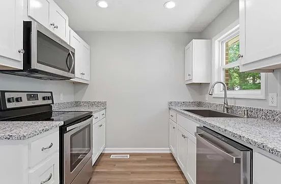 2nd image of 1505 Faye St SW