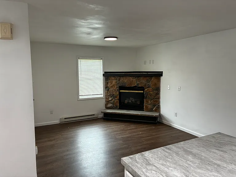 1150 Tomasula Dr — Photo 2
