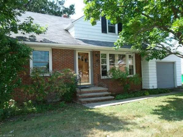 466 E 255th St, Euclid, OH 44132