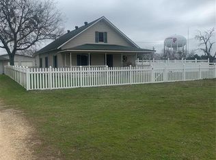 1402 S Mount Lebanon Rd, Cedar Hill, TX 75104