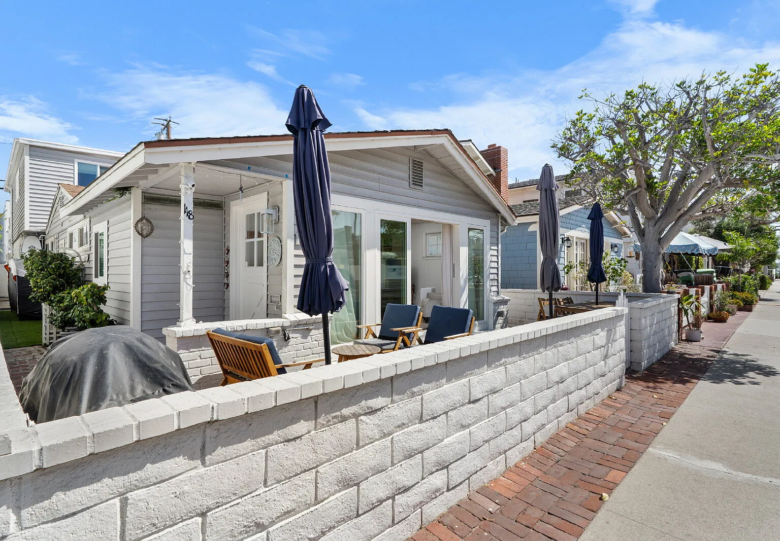 3 bed, 3.0 bath, 980 sqft, $8,000 — Photo 3