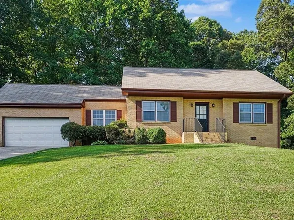 7317 Deerwood Dr, Riverdale, GA 30296