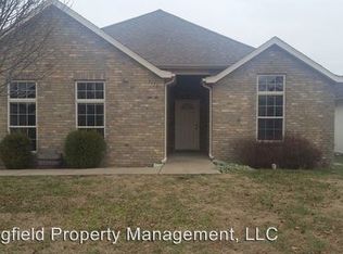 1130 S Elmwood Ave, Springfield, MO 65804