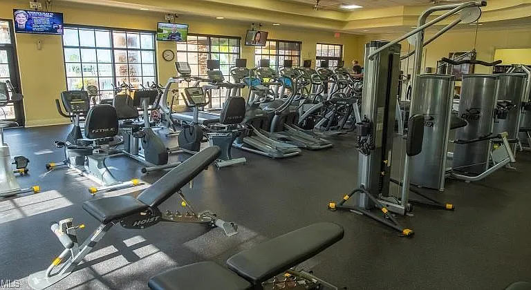10572 Smokehouse Bay Dr #101 — Photo 25